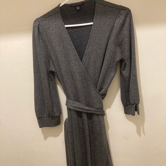 Banana Republic wrap dress - Picture 2 of 2